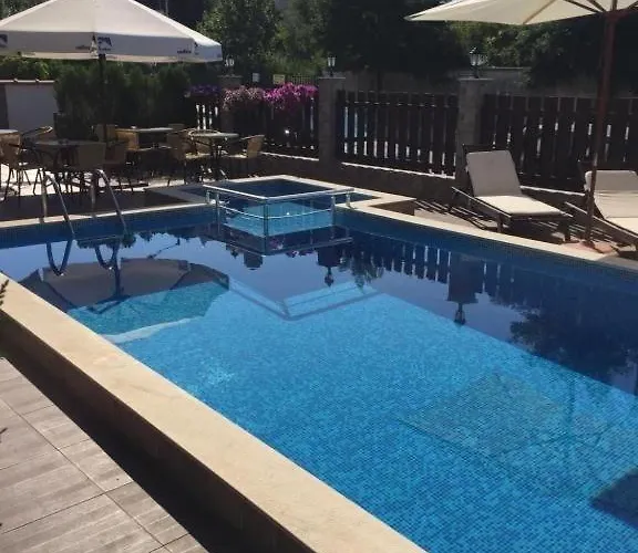 The White 7 Casa de Férias Nesebar