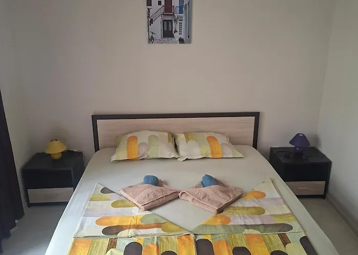 The White 7 Casa de Férias