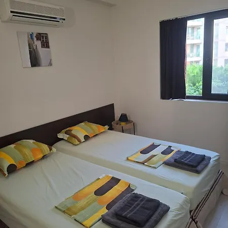 Holiday home The White 7 *