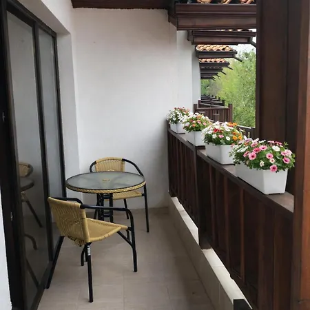 The White 7 Несебър