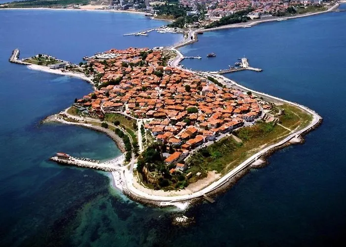 The White 7 * Nessebar