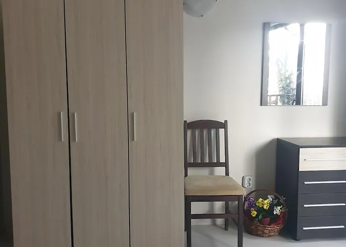 The White 7 Несебър